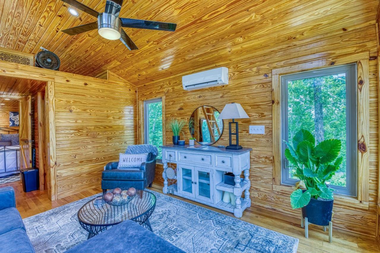 The Gemini-A Dreamy, Waterfront Tiny Cabin Rogersville Eksteriør bilde