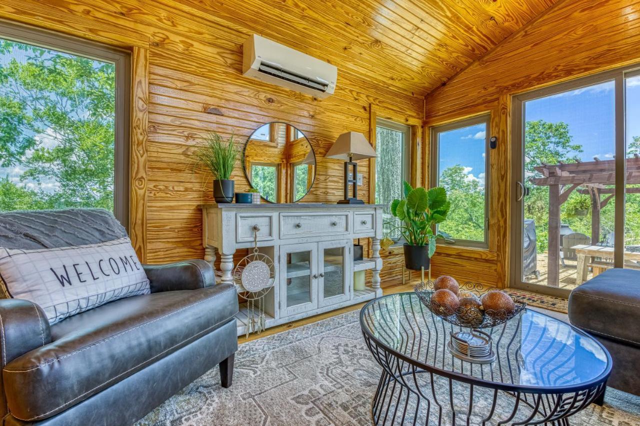 The Gemini-A Dreamy, Waterfront Tiny Cabin Rogersville Eksteriør bilde