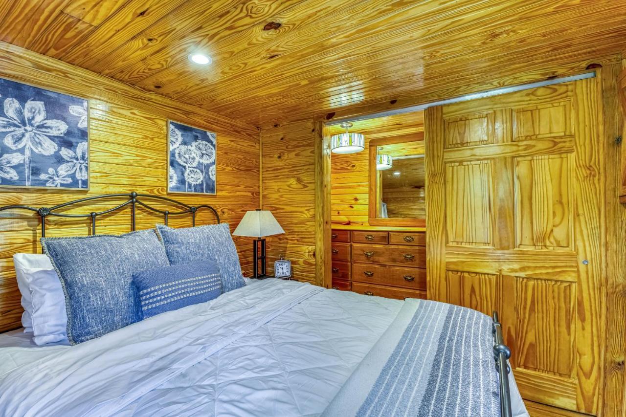 The Gemini-A Dreamy, Waterfront Tiny Cabin Rogersville Eksteriør bilde