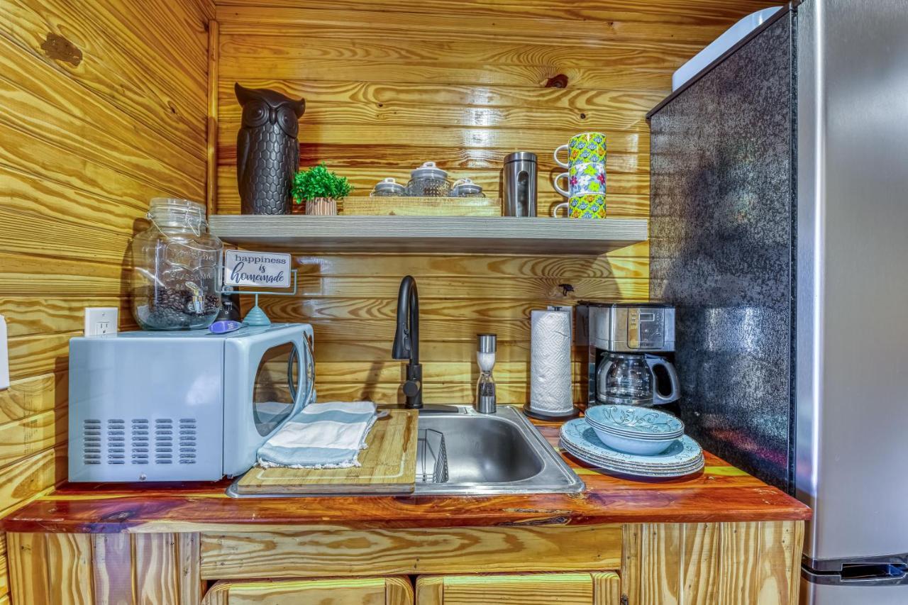 The Gemini-A Dreamy, Waterfront Tiny Cabin Rogersville Eksteriør bilde