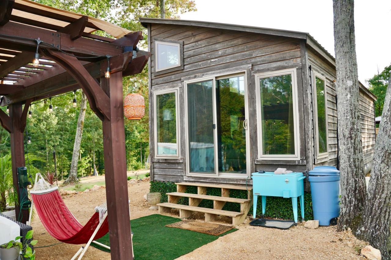 The Gemini-A Dreamy, Waterfront Tiny Cabin Rogersville Eksteriør bilde
