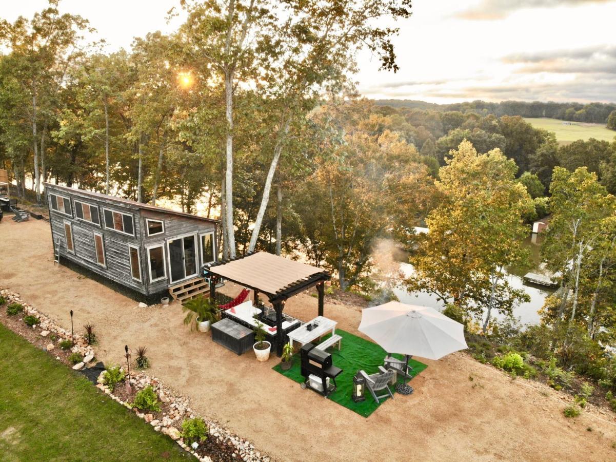 The Gemini-A Dreamy, Waterfront Tiny Cabin Rogersville Eksteriør bilde