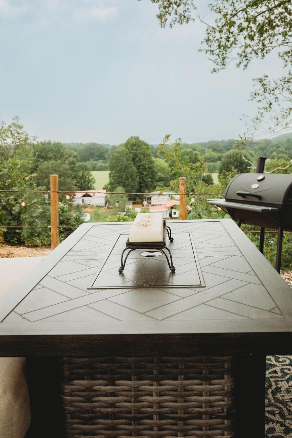 The Gemini-A Dreamy, Waterfront Tiny Cabin Rogersville Eksteriør bilde